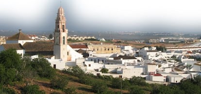 Vistas de la iglesia de El Salvador y la ciudad de Ayamonte desde el mirador.