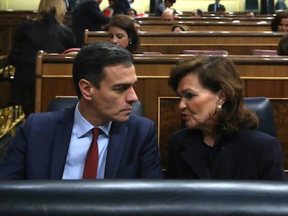 Pedro Sánchez y Carmen Calvo, esta semana en el Congreso.