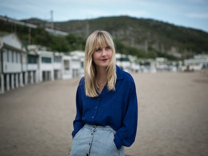 Jessica Andrews, en la solitaria playa de Garraf, a principios de junio.