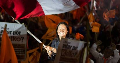 Keiko Fujimori en un mitin de campa&ntilde;a.