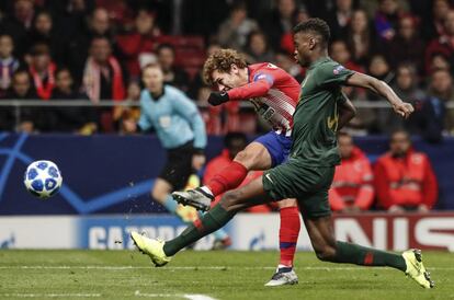 Griezmann lanza ante Badiashile