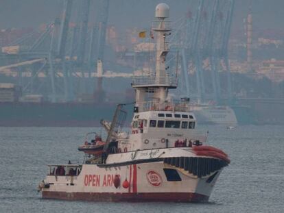 El 'Open Arms' entrando en el puerto de Algeciras, el pasado 28 de diciembre.