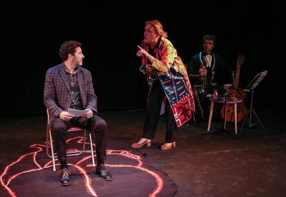La comedia 'Crónico' se estrena este jueves en el Teatro Fernán Gómez. 