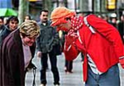 Una estatua humana en la Rambla.