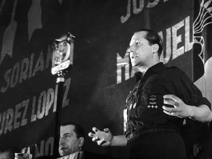 Jos&eacute; Antonio Primo de Rivera, en el 2&ordm; Congreso de la Falange, en Madrid, el 8 de junio de 1935.