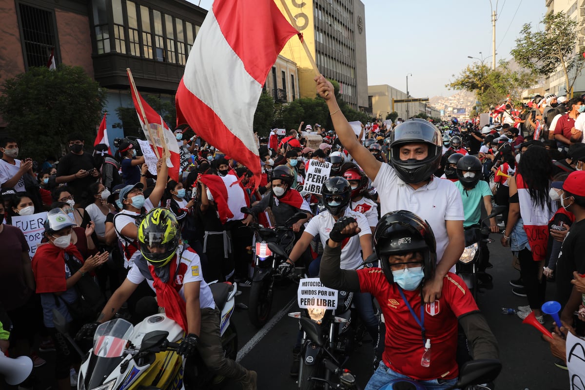 Motociclistas en Perú protestan por las nuevas medidas impuestas por el Gobierno que califican de “discriminatorias”