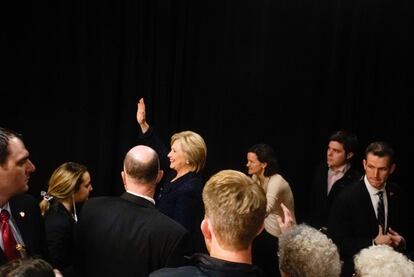 Clinton ofreció dos discursos en dos localidades distintas el pasado sábado, llevando su mensaje a miles de personas en Iowa. 