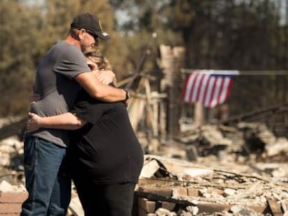 O governador afirma que os incêndios, que continuam, são os mais graves da história. As chamas arrasaram 77.000 hectares no Estado