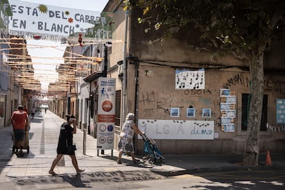 Una imagen de una calle de Malgrat durante la Fiesta Mayor