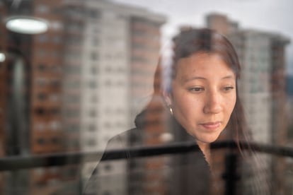 Lizeth Monroy, madre de David Nocua, posa para un retrato en Bogotá.