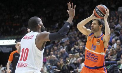 San Emeterio busca el pase ante Monroe