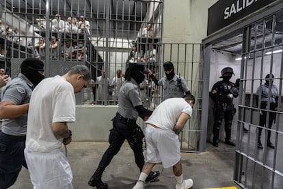 Interior of the Terrorism Confinement Center (Cecot), in the municipality of Tecoluca (El Salvador).