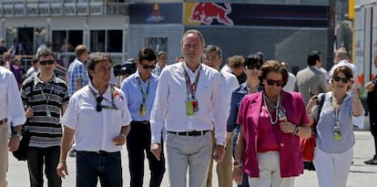 El presidente del Consell, Alberto Fabra, y la alcaldesa de Valencia, Rita Barber&aacute;, en el circuito de F&oacute;rmula 1.