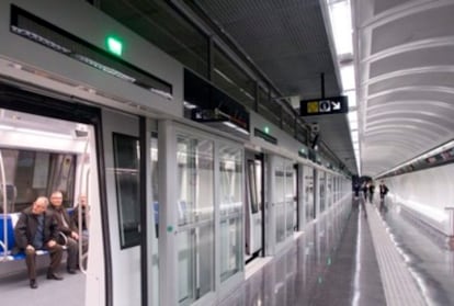Primera jornada laboral del nuevo metro de Santa Coloma.