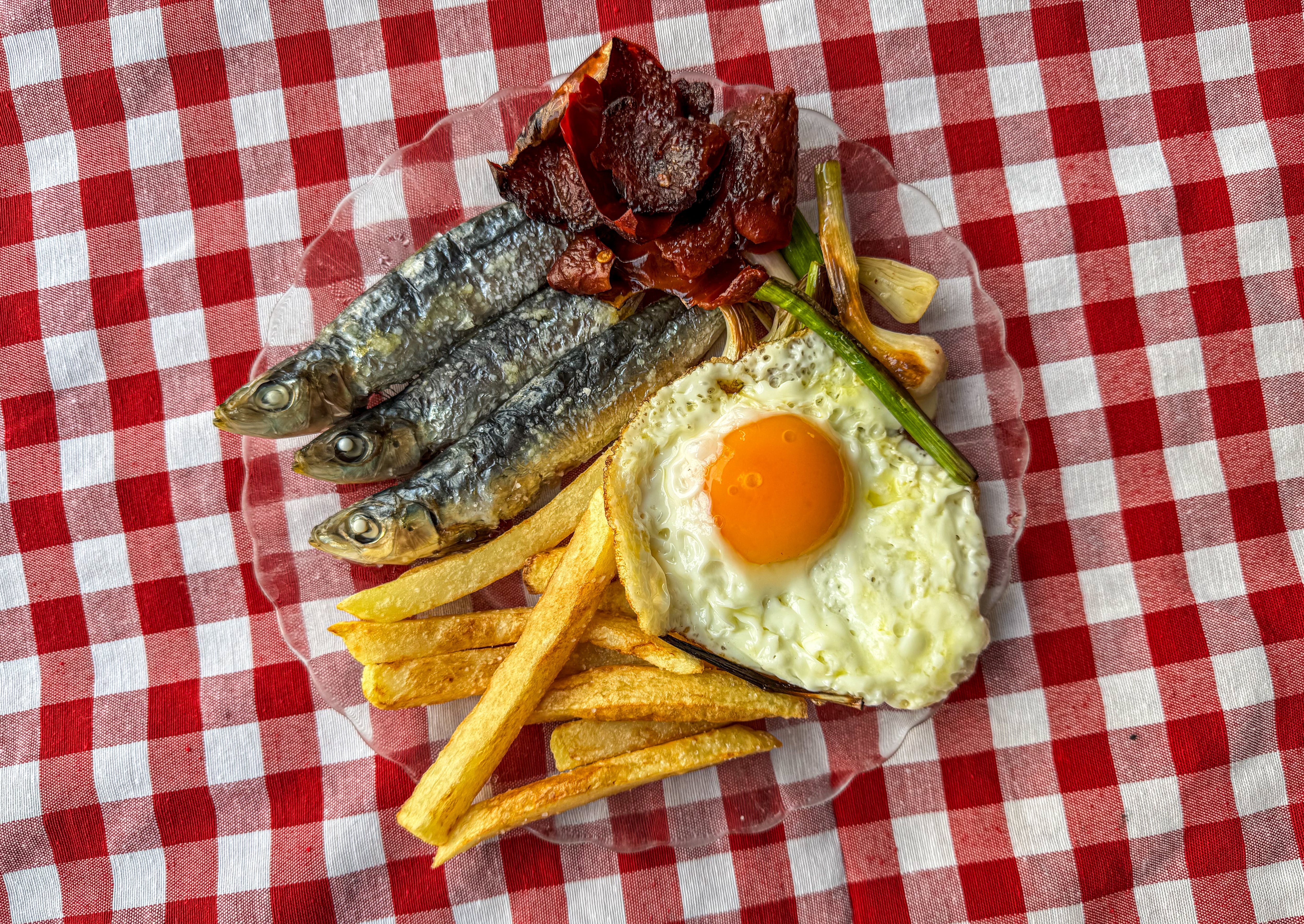 ‘Soparet alicantí’, el plato combinado que se come en las hogueras de San Juan