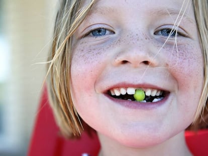 Los dientes de leche no son inútiles, revelan cómo se portarán los niños en el futuro