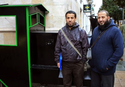 El marroquí Ahmed Zannouti, a la izquierda, y el argelino Djamel Toubre.