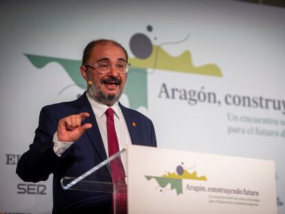 El presidente de Aragón, Javier Lambán, este jueves en Madrid durante su intervención en el encuentro 'Aragón, construyendo futuro'.