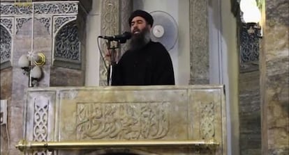 El líder del Estado Islámico Abu Bakr al- Baghdadi en una captura de vídeo.