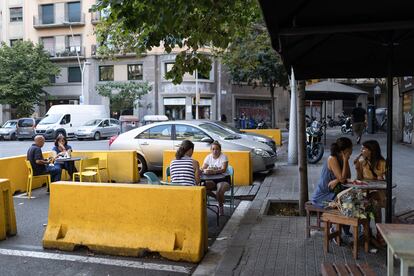 Terraza ampliada de Barcelona.