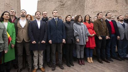 Líderes de Vox, Partido Popular, Ciudadanos, Foro Asturias, UPN y UPyD en la concentración del pasado domingo en la plaza de Colón de Madrid.