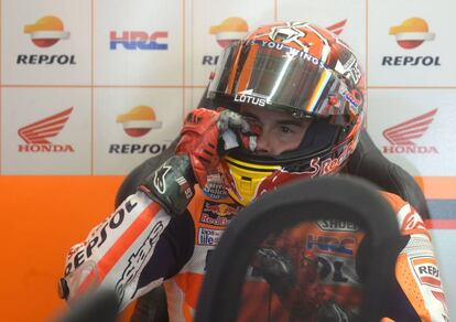 Marc M&aacute;rquez, en el box.