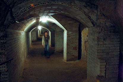 Interior del Refugio 307 de la Guerra Civil situado en el barrio de El Poble Sec de Barcelona.