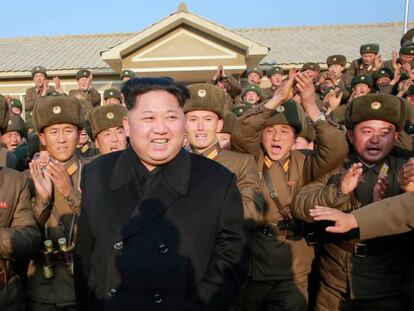 El l&iacute;der norcoreano Kim Jong Un junto al Ej&eacute;rcito.