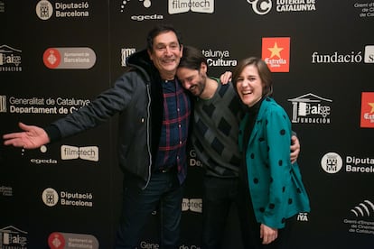 Los directores Agustí Villaronga, Carlos Marques y Carla Simón, en la fiesta de candidatos a los X Premis Gaudí, en Barcelona, en 2017.