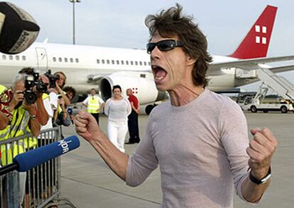 Mick Jagger, el jueves, a su llegada al aeropuerto de Hannover.