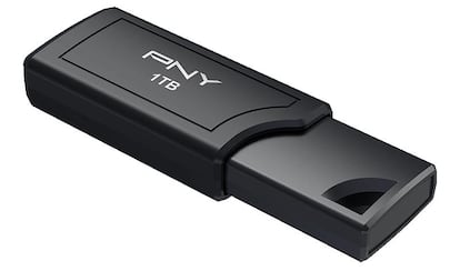 PNY PRO Elite V3 USB 3.2 Gen 2 con su tapa puesta