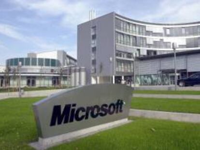 Microsoft quiere lavar la cara y unificar sus servicios de correo electrónico para lo que ha decidido echar mano de la marca Outlook y de una disposición de contenidos mucho más sencilla y limpia. EFE/Archivo