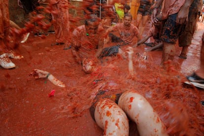 The Tomatina has its roots from a disagreement between two youngsters in 1945 in the Valencian town, culminating in a huge tomato fight in the main square.