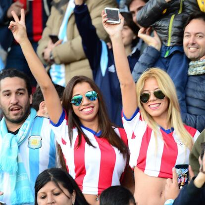 Seguidoras de Paraguay en el partido ante Argentina.