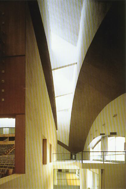 Palacio de Congresos de Castilla y Len, Salamanca (1985).