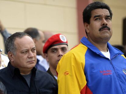 Diosdado Cabello junto a Nicolás Maduro, en 2013.