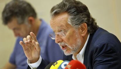 El vicealcalde de Valencia Alfonso Grau durante su comparecencia esta mañana.