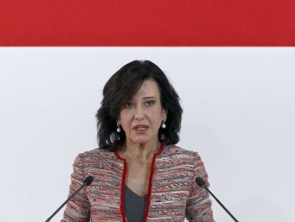 La presidenta del Santander, Ana Botin, durante la presentacion de resultados de 2014, la primera tras ser nombrada presidenta de la entidad. LUIS SEVILLANO