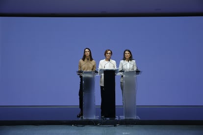 Rita Maestre, Mónica García y Manuela Bergerot, durante su comparecencia este lunes en Madrid.