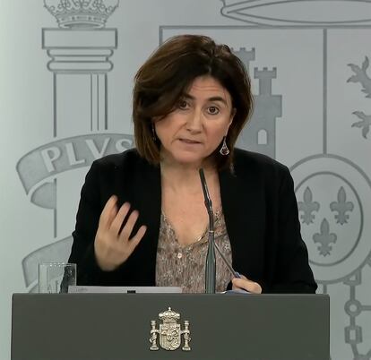 María José Sierra, spokesperson for Spain's health emergency coordination center, at a news conference on Friday. 
