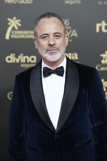 Javier Gutiérrez, nominado al cabezón por su papel protagonista en La hija, vestido de Pedro del Hierro.