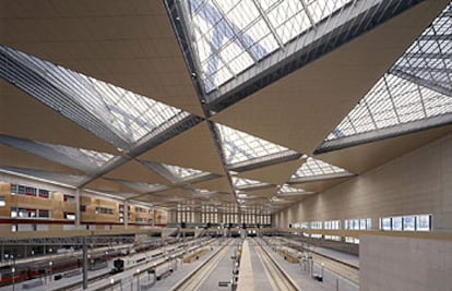 La estación del AVE de Zaragoza, proyectada por Ferrater, José María Valero, Félix Arranz y Elena Mateu.