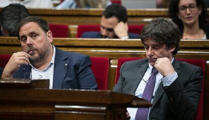 Junqueras y Puigdemont, al Parlament. 