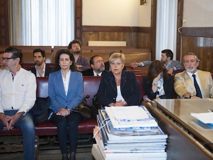 Desde la izquierda, Betoret, Such, Mart&iacute;nez, Magari&ntilde;os, Correa y Crespo en el juicio de Fitur.