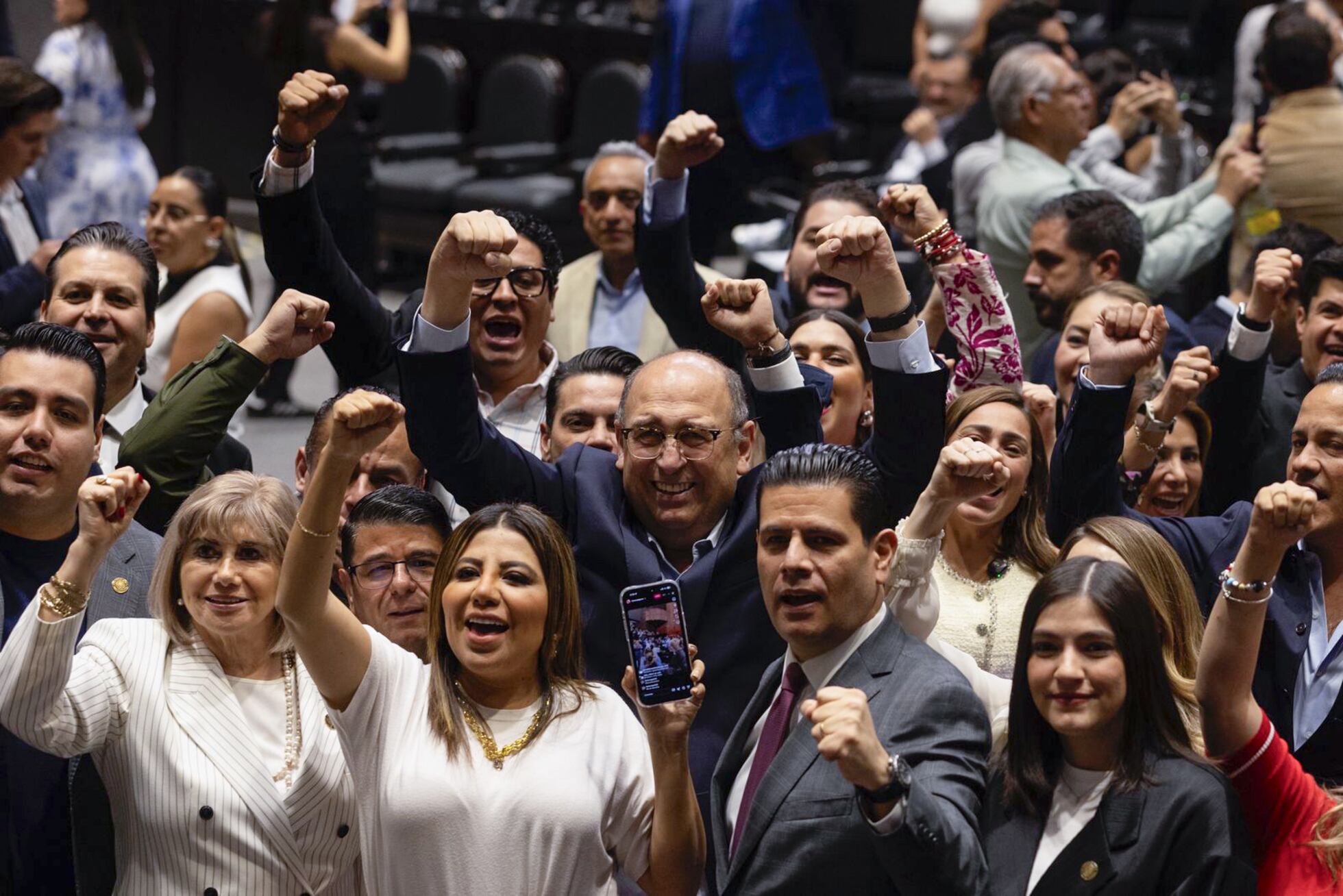 Morena alista un plan b tras la derrota en el Congreso de la reforma ...