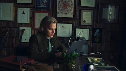 Ronan Farrow, en una imagen de 'Surveilled'.
