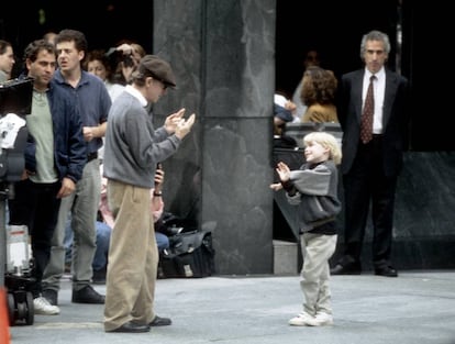Ronan Farrow, en el rodaje de 'Todos dicen I love you', de Woody Allen, en octubre de 1995.