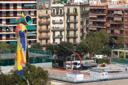 Los bomberos de Provença se instalan provisionalmente al parque de Joan Miró