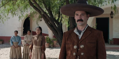 Un fotograma de la película 'Pedro Páramo' (dir. Prieto, 2024), producida por Netflix.