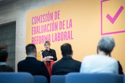Yolanda Díaz presenta la Comisión de Evaluación de la Reforma Laboral, este miércoles en Madrid.